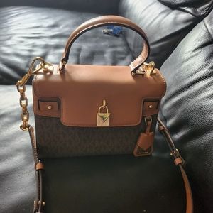 Michael kors gramercy